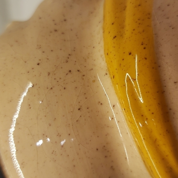 Set of 2 Unbranded Salt and Pepper Shaker Chefs 7.75"h x 3" diam Ceramic - Picture 9 of 10